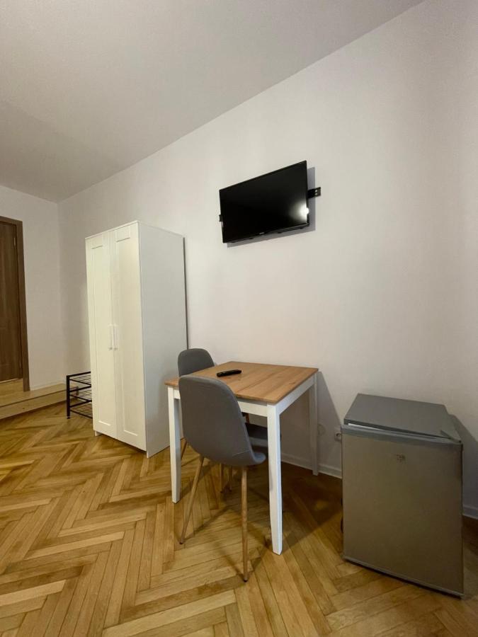Schei Central Studios In The Heart Of Brassó Kültér fotó